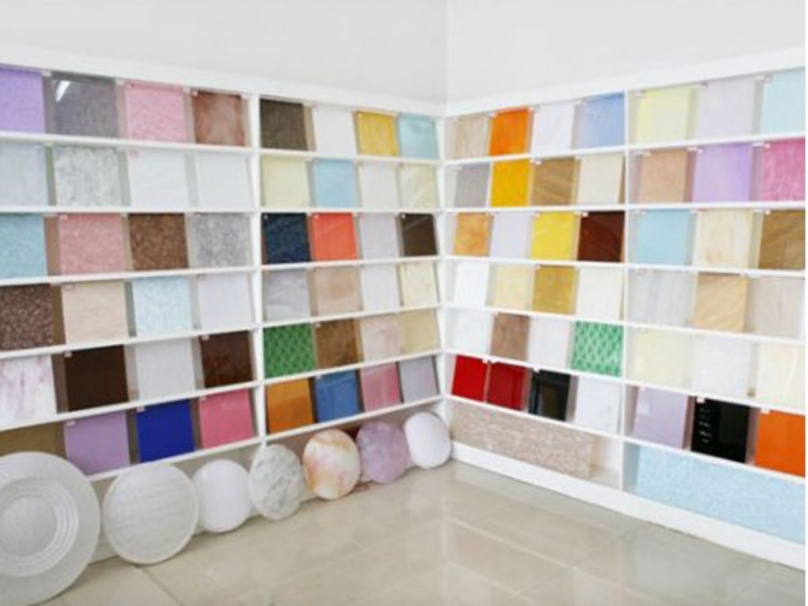 sample room sample room